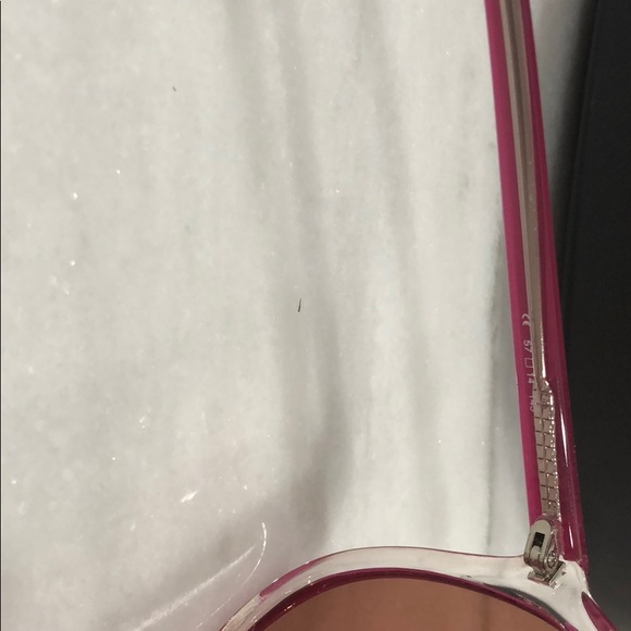 Michael kors sunglasses - Picture 5 of 7